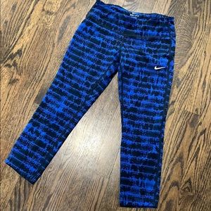 Nike Dri-fit Capri running leggings. Size small